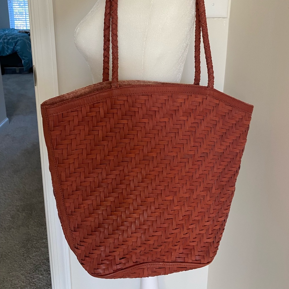 Bembien woven tote